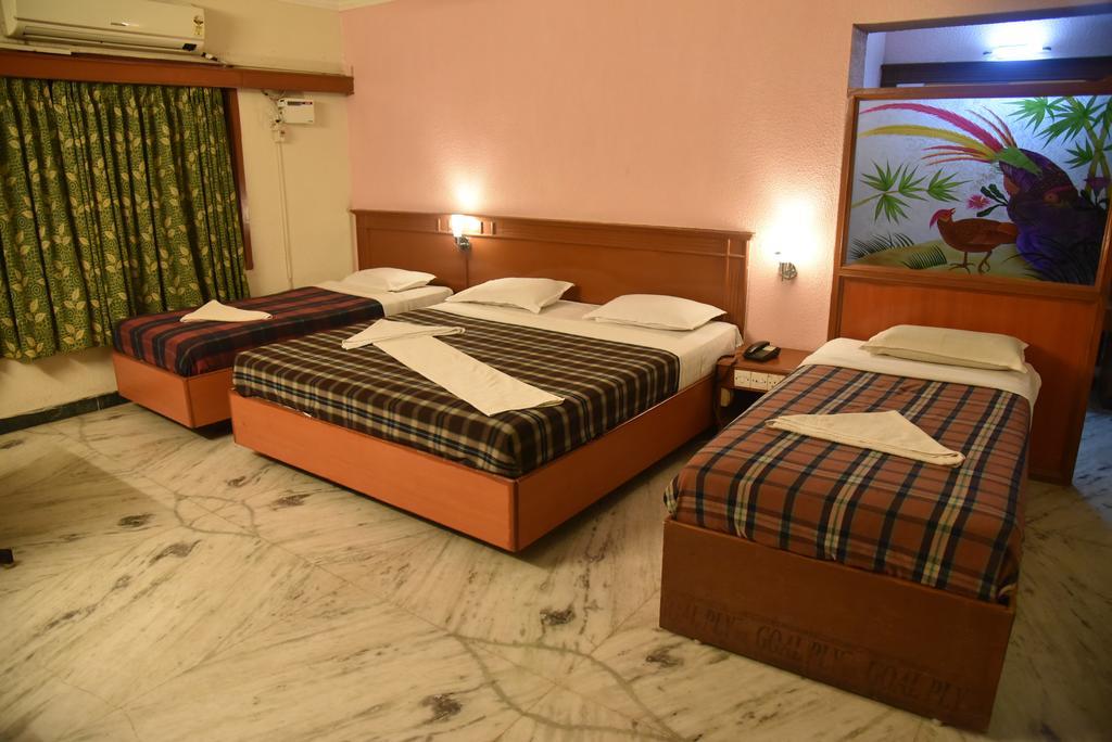 Hotel Green Park Kumbakonam Room photo